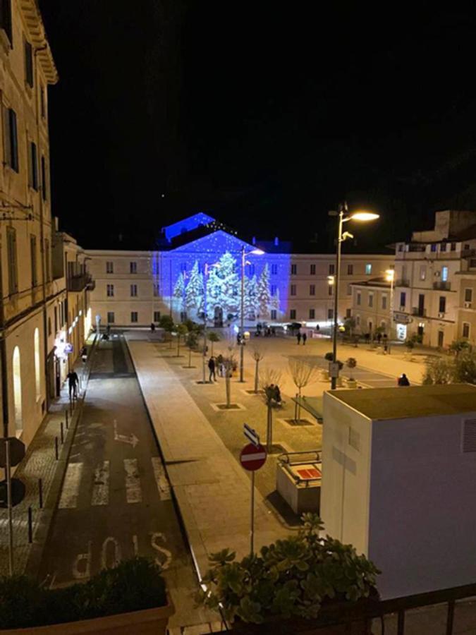 ساساري B&B Le Finestre Su Via Cavour المظهر الخارجي الصورة