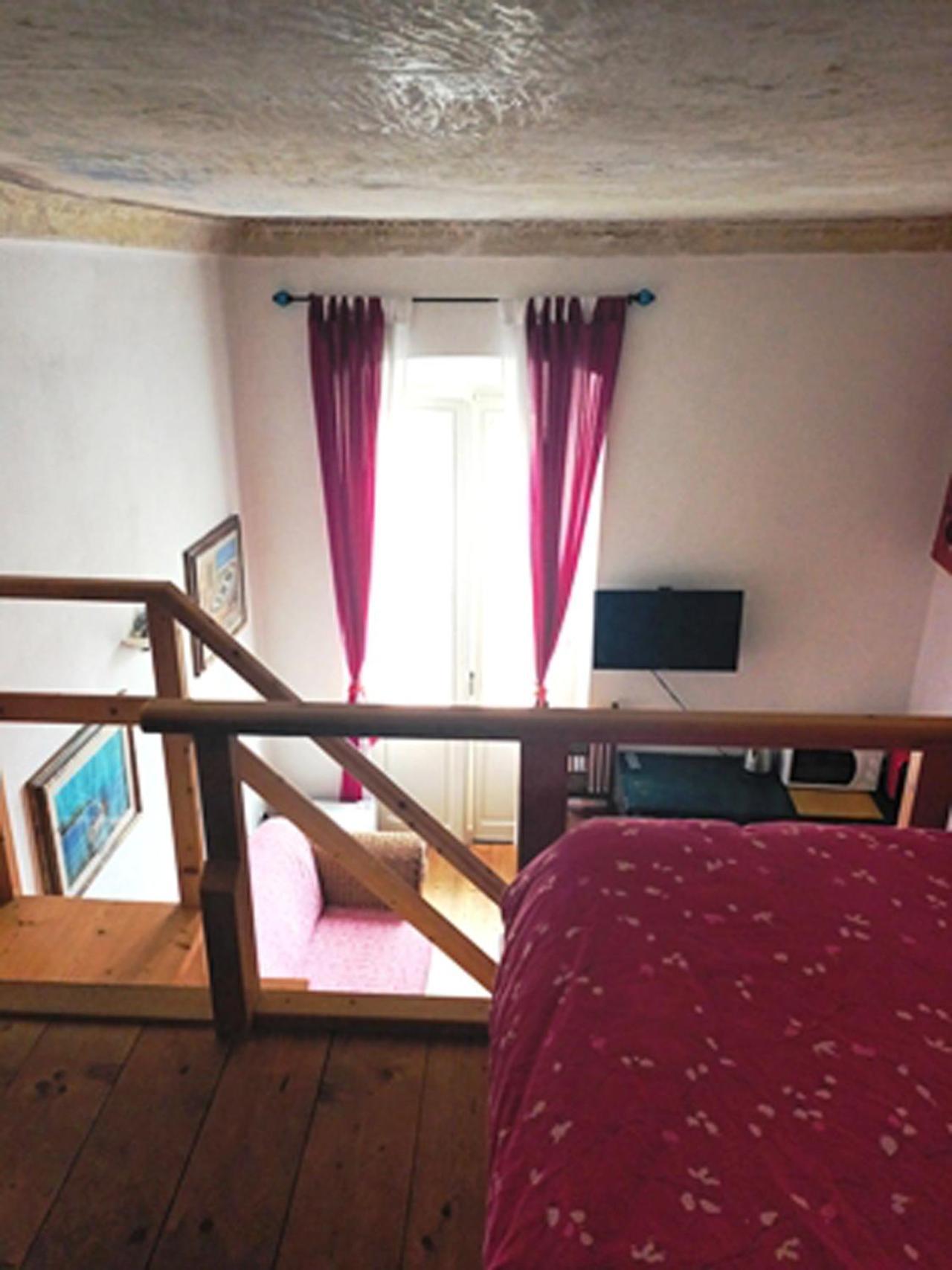ساساري B&B Le Finestre Su Via Cavour الغرفة الصورة