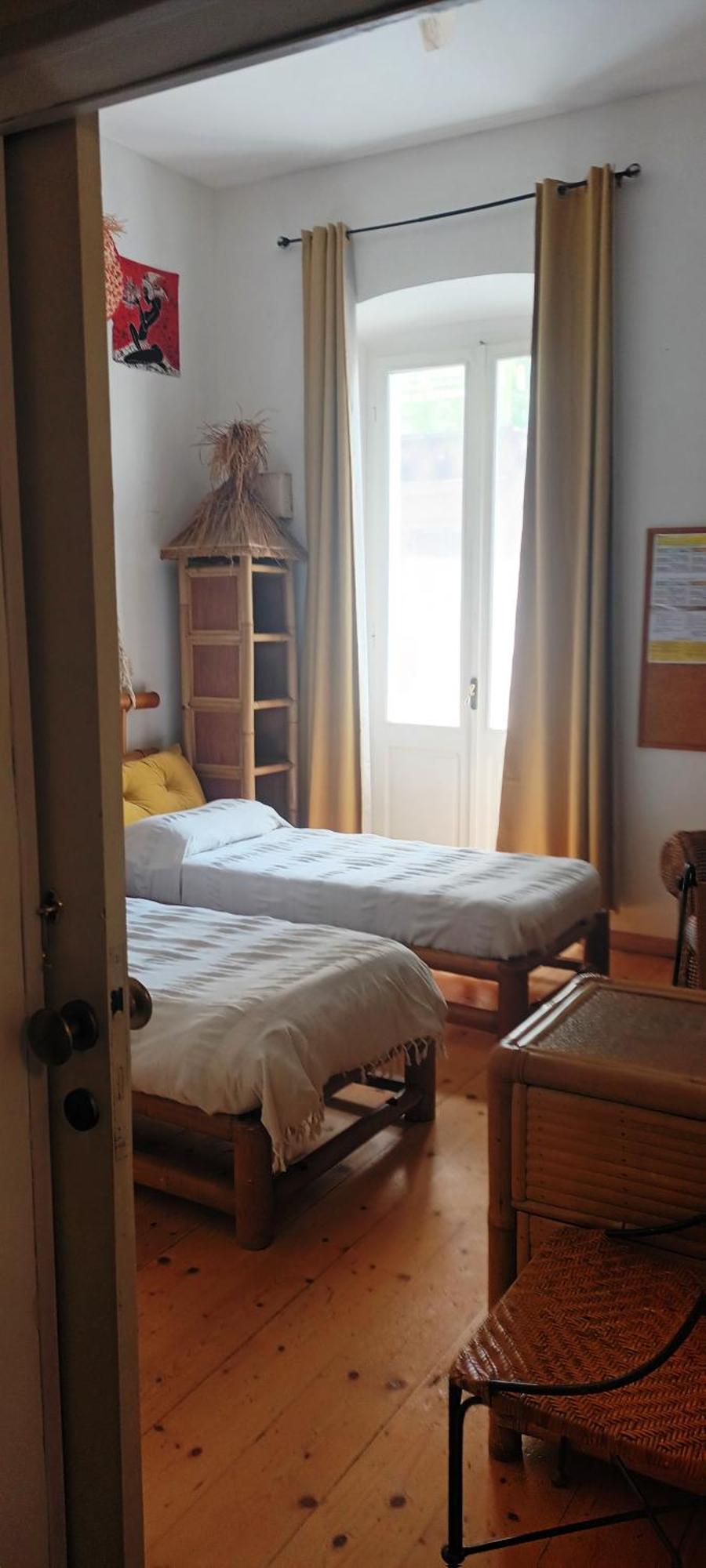 ساساري B&B Le Finestre Su Via Cavour الغرفة الصورة