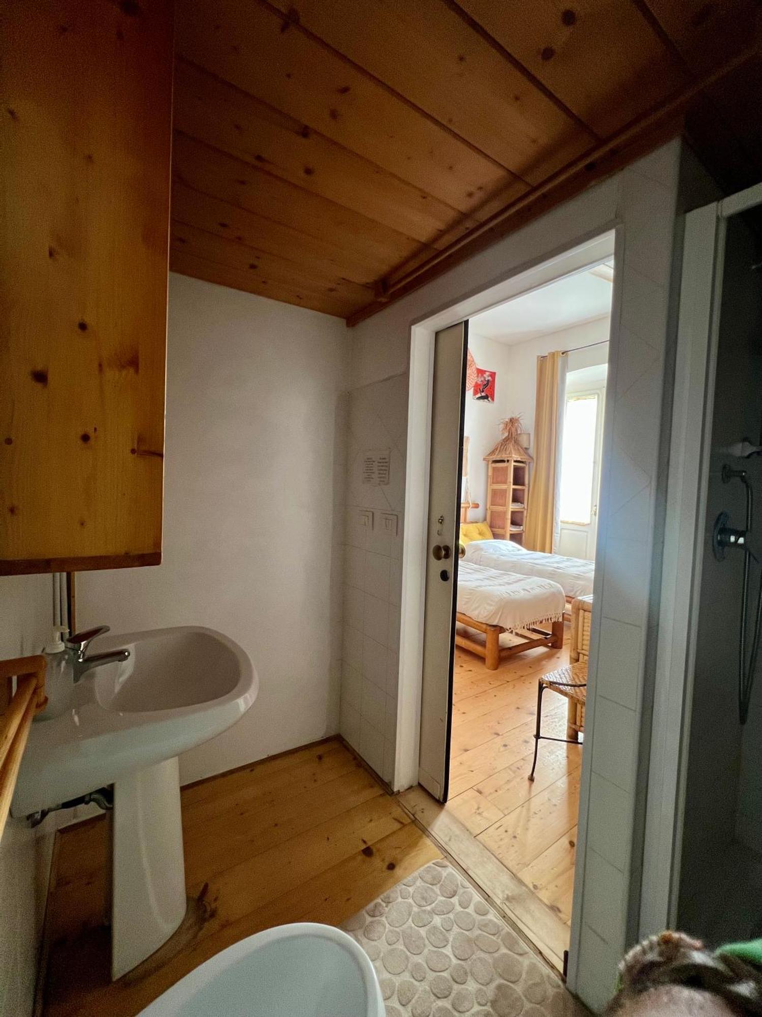 ساساري B&B Le Finestre Su Via Cavour الغرفة الصورة